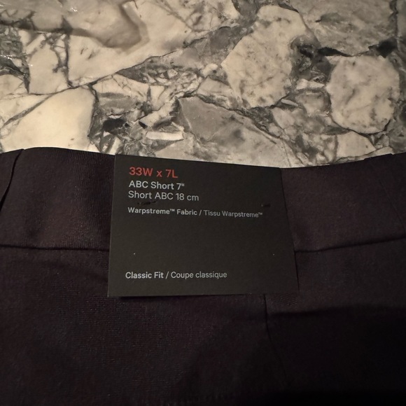 Men’s 7” inch lulu ABC shorts. New with tags never worn. - Picture 2 of 5